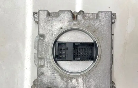 Opel Insignia B LED ballast control module 39102898 6290618070 695085258