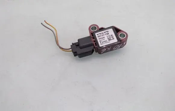 Volvo V50 Airbag deployment crash/impact sensor 30737138