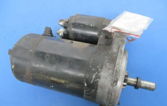 Volkswagen Polo II 86C 2F Starter motor