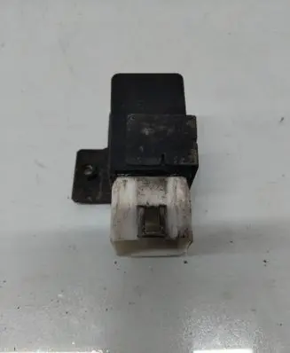 Ford Galaxy Glow plug pre-heat relay YM218C616AA 899257000 7M5919506