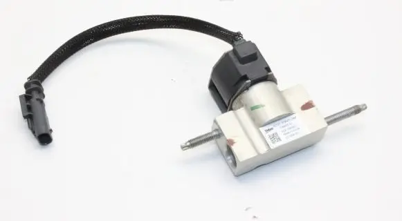 Opel Mokka B Air conditioning (A/C) expansion valve T588455A1