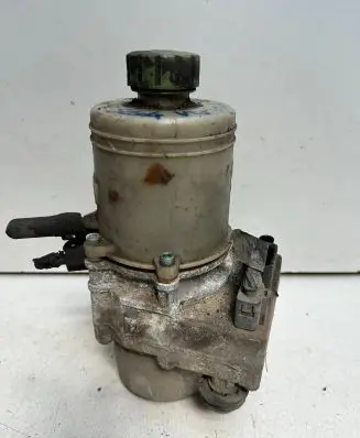 Skoda Fabia Mk1 (6Y) Power steering pump 6Q0423317A