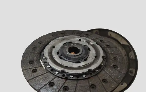 BMW 1 E81 E87 Clutch set kit 124052310 324063910 415055210