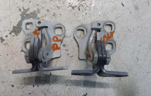 Tesla Model 3 Front door upper hinge