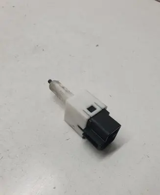 Honda CR-V Brake pedal sensor switch M28988
