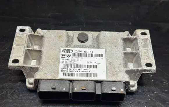 Peugeot 307 Engine control unit/module IAW6LPB 9663318680