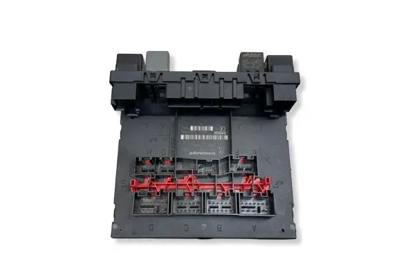 Audi A3 S3 A3 Sportback 8P Comfort/convenience module H54S2501 8P0907279K F005V00584
