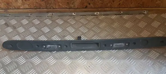 Volvo S60 Trunk door license plate light bar 31391197