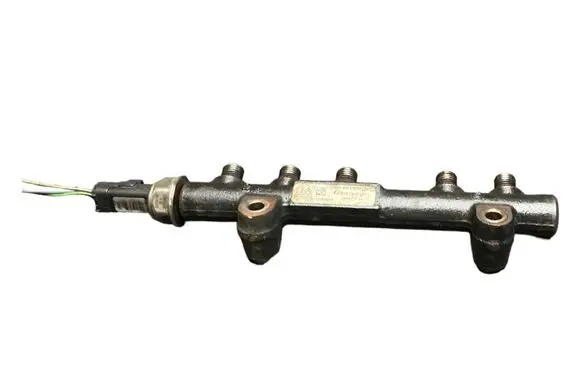 Ford Focus Fuel main line pipe 968529758002 28497Z01