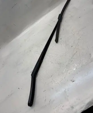 BMW 5 F10 F11 Windshield/front glass wiper blade 7203156