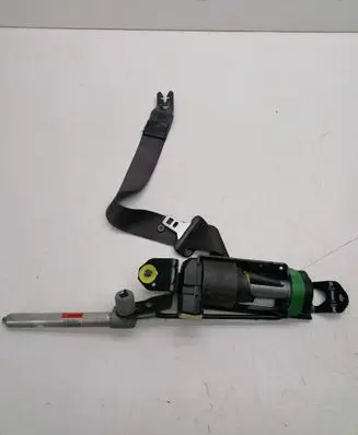Volvo V70 Front seatbelt 30662993