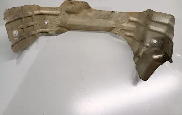 Volvo V40 Cross country Heat shield in engine bay 31360510