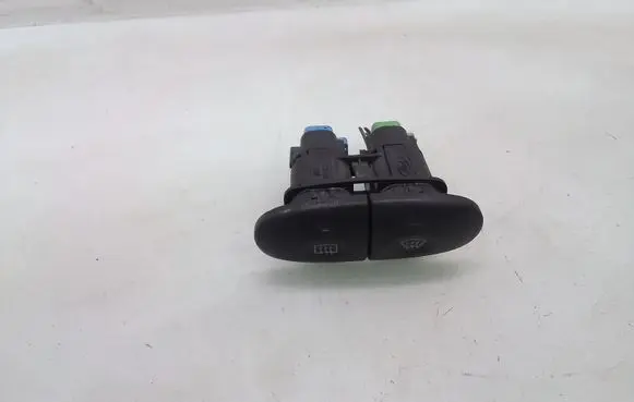 Ford Mondeo MK II Windscreen/window heater switch D3L0A