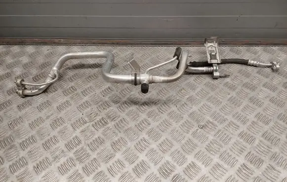 Chevrolet Camaro Air conditioning (A/C) pipe/hose 23108201