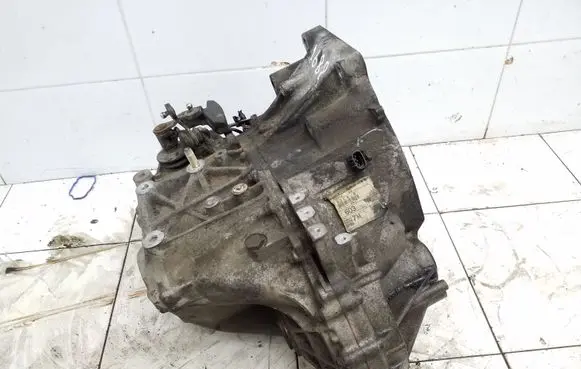 Mazda 5 Manual 6 speed gearbox D2C4B D2C4
