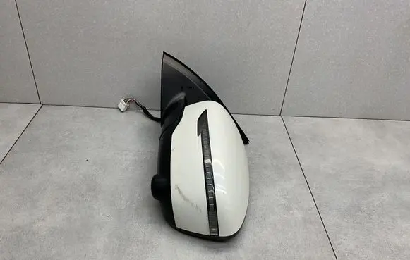 Nissan Qashqai Front door electric wing mirror 20805001