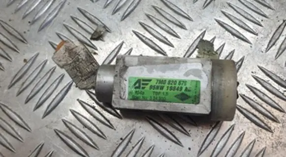 Ford Galaxy Air conditioning (A/C) expansion valve 7M0820679 95NW19849