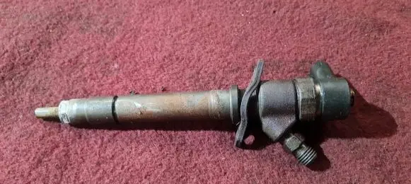 Volvo XC90 Fuel injector 0445110078