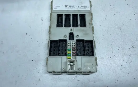 BMW 3 F30 F35 F31 Central body control module 6825539 5AN117F00 7474926076