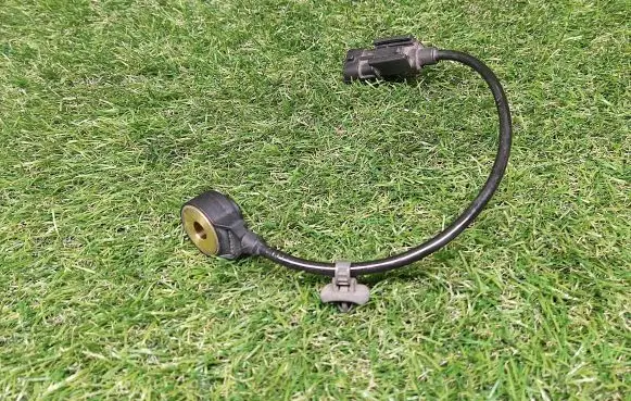 Hyundai i30 Detonation knock sensor 392502B000 9550930006