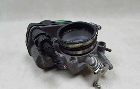 Mercedes-Benz E W210 Throttle valve A0001419725 56014