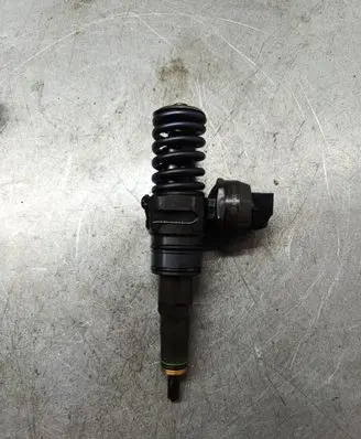 Audi A4 S4 B7 8E 8H Fuel injector 038130073Ba