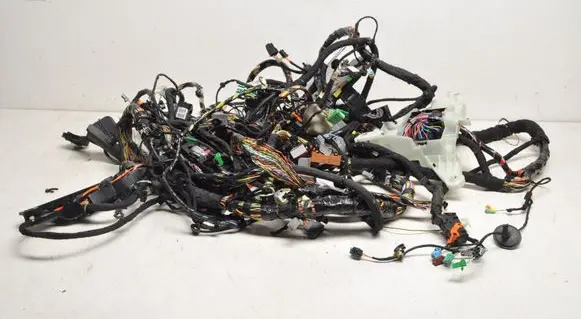 Volvo XC60 Engine installation wiring loom 32243176