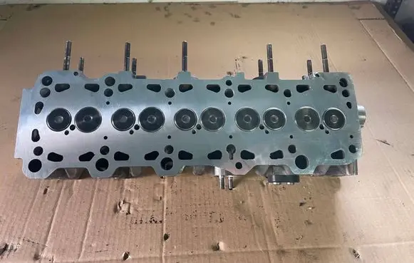 Volkswagen Crafter Engine head 076103373D