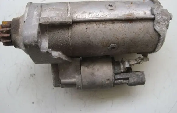 Audi Q3 8U Starter motor 02E911022C