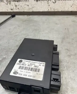 Audi A4 S4 B6 8E 8H Tow bar trailer control unit/module 8E0907383 S0001 5DS00840800
