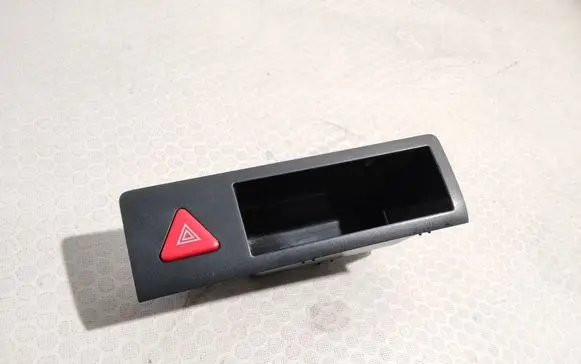 Volkswagen Transporter - Caravelle T5 Hazard light switch 7H0857925A