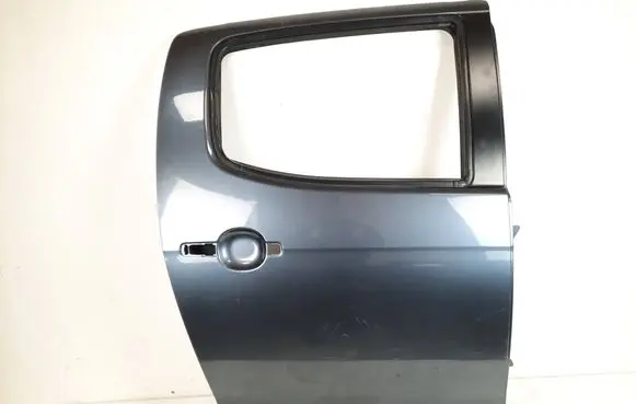 Isuzu D-Max Rear door