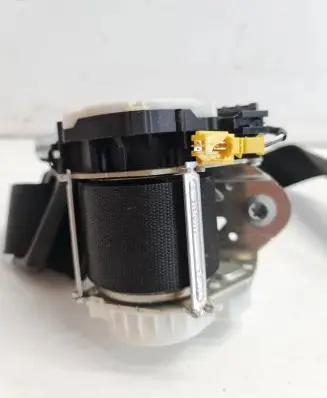 Mercedes-Benz R W251 Third row seat belt 33044245F