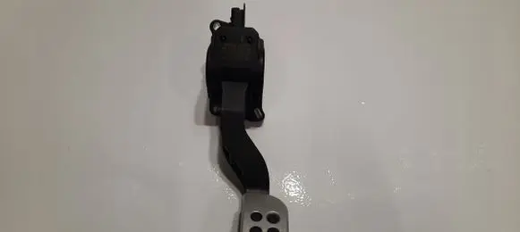 Peugeot 206 Accelerator throttle pedal 9659879580