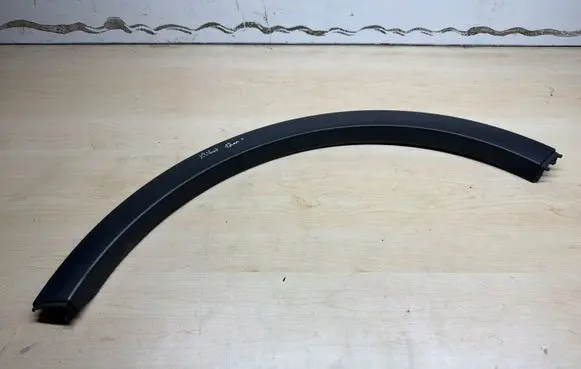 Ford Kuga II Rear arch trim 8V41S286D02AD