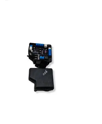 Hyundai Santa Fe Fuse module 919502B630