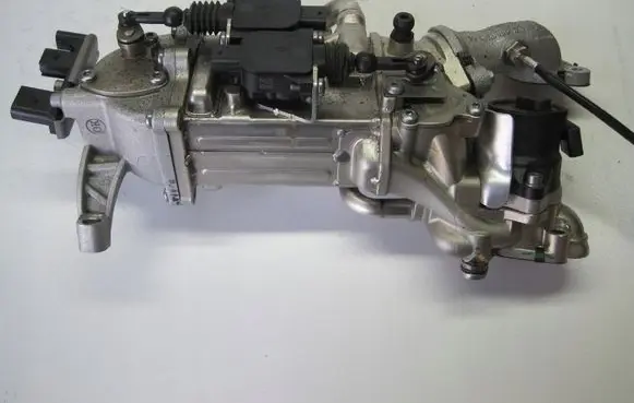 BMW X6 G06 EGR valve 8598309