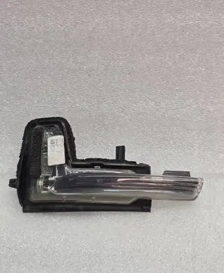 Volvo XC90 Mirror indicator light 31385685