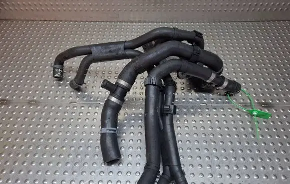 Volkswagen Multivan T6 Engine coolant pipe/hose S27705816 7E0122096AA 7E0122101K
