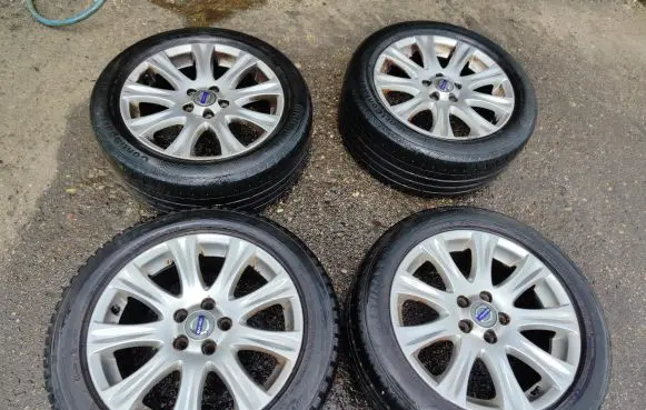 Volvo S80 R17 alloy rim 30760638
