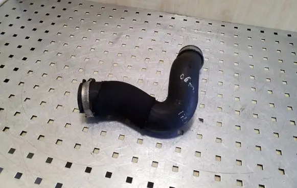 Audi Q7 4L Intercooler hose/pipe