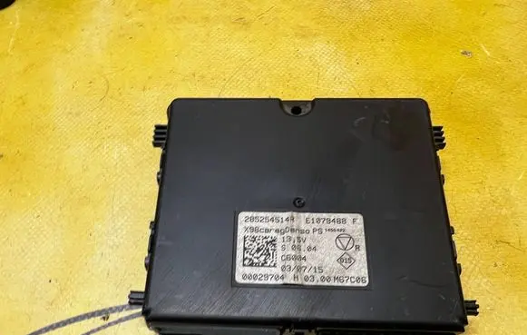 Renault Clio IV Comfort/convenience module 285254514R