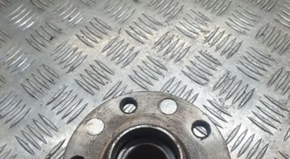 Audi A3 S3 8P Rear wheel hub
