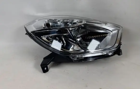 Dacia Dokker Headlight/headlamp 90066018