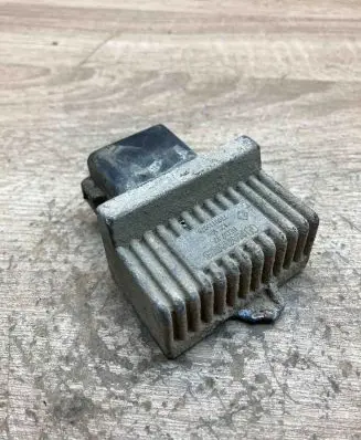 Renault Laguna II Glow plug pre-heat relay 770015078