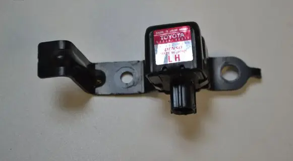 Lexus RX 330 - 350 - 400H Airbag deployment crash/impact sensor 1876005930