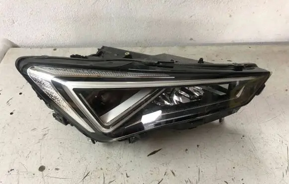 Seat Tarraco Headlight/headlamp 8F1941008D 90143451 011D02A00L