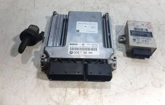 BMW X5 E53 Engine ECU kit and lock set 7793444 7794436 0281011414