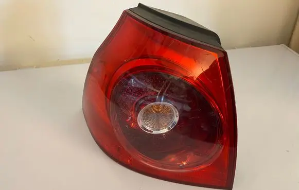 Volkswagen Golf V Rear/tail lights 1K6945095E
