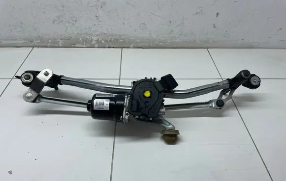 Peugeot 208 II Front wiper linkage and motor 9824784980 071735 2118W000085339
